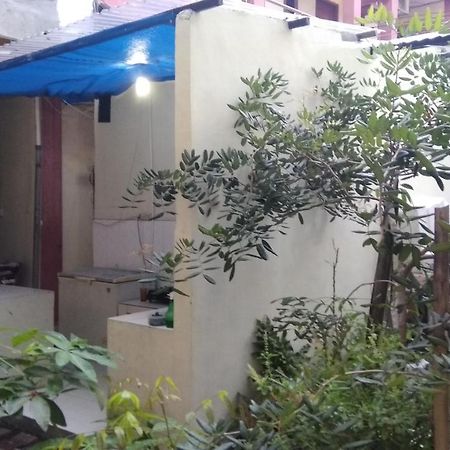 ホテルPondok Cemara メダン エクステリア 写真